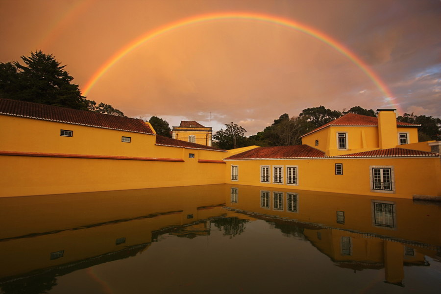 Arco Íris sobre a Fábrica — Luís Sarmento